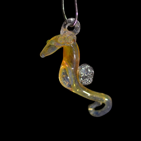 pendentif hippocampe sun space