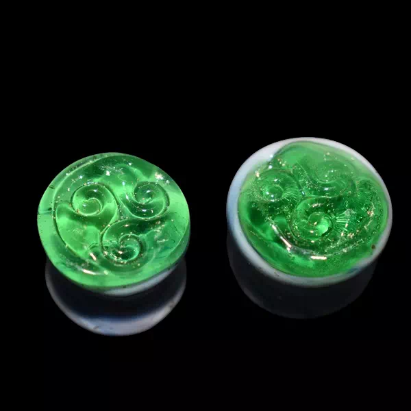 Écarteur en verre Celtique vert